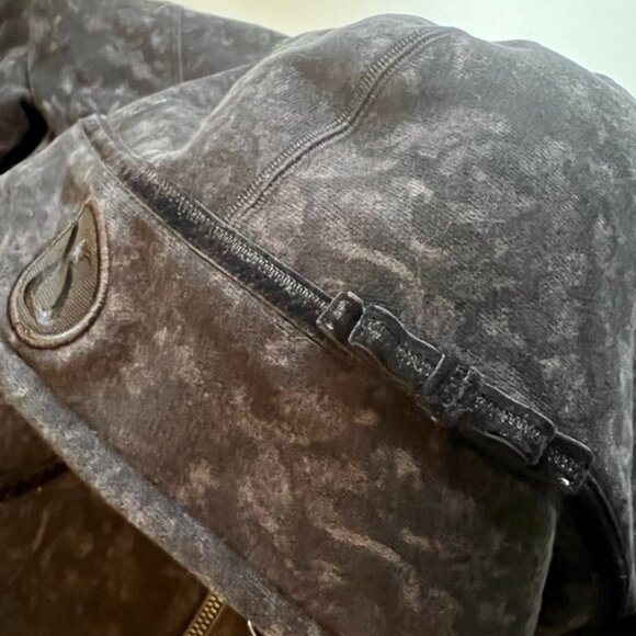 Lululemon Special Edition Bow Scuba Hoodie Beautiful Baroque Black Size 8 - Picture 3 of 5